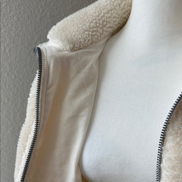 DKNY Cream Sherpa Zip Jacket - Picture 9 of 10